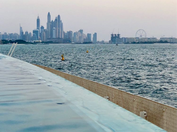 阿联酋是全球最富裕的国家吗,沙特和迪拜是世界上最富有的国家