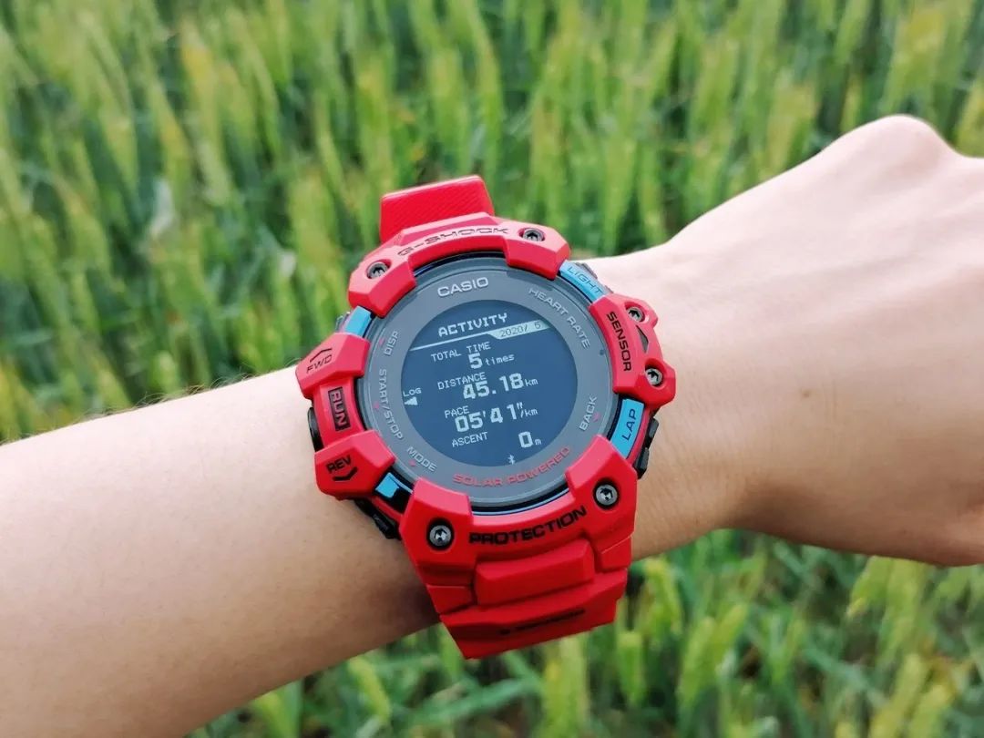 卡西欧gbd-h1000gps功能,卡西欧gbd-h1000有六局电波吗