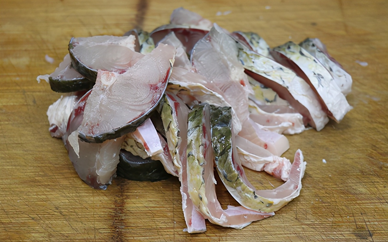 大鲍鱼鱼怎么做才好吃,香酥草鱼的做法大全窍门