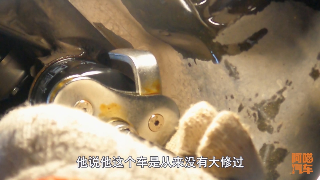 出租车用什么机油保养比较好,出租车用全合成机油多久换一次