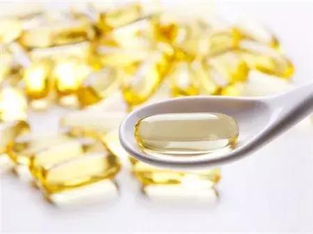 dha鱼油和鳕鱼肝油是一样的吗,鳕鱼肝油和深海鱼油区别在哪里