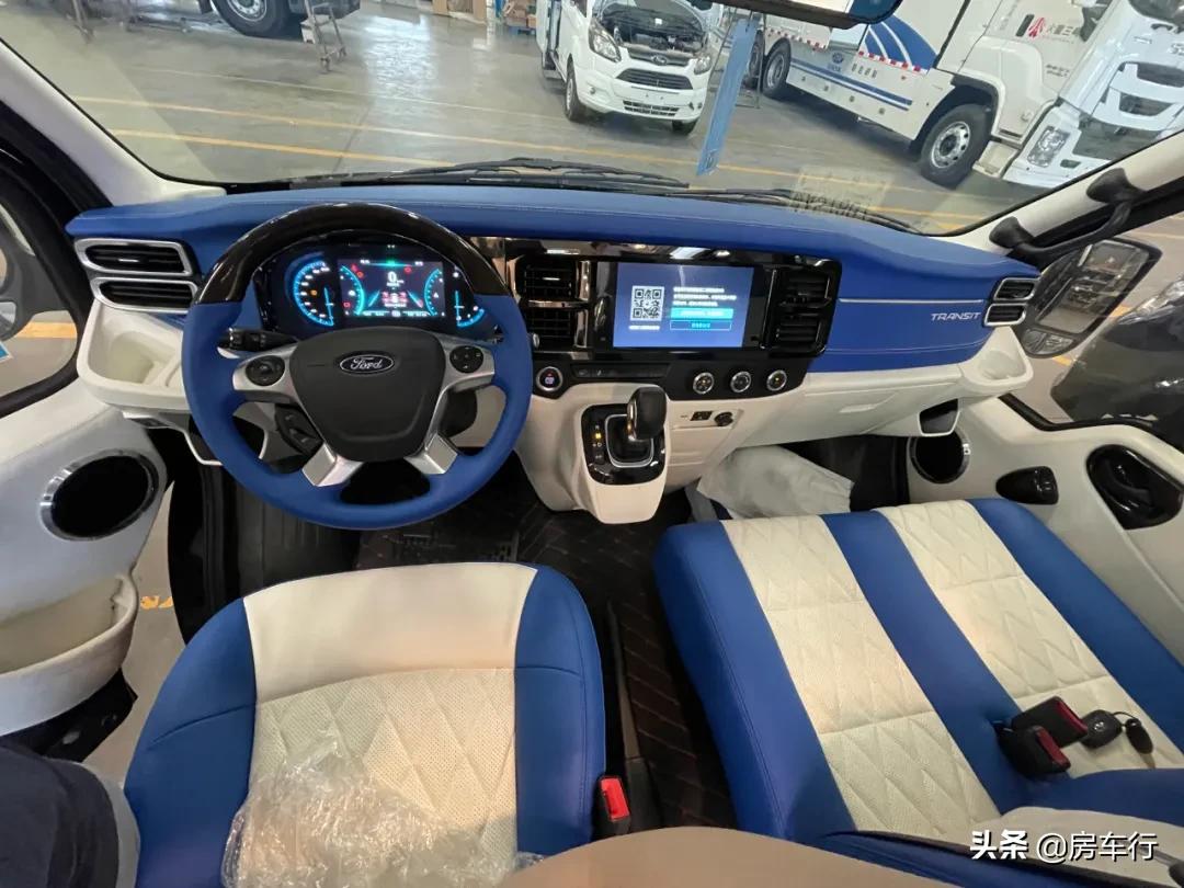 房车忽然电全没了,新能源洲际漫步者房车