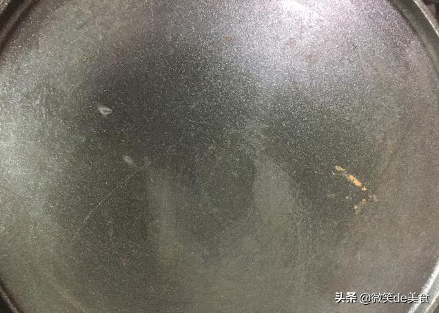 普通面粉做蛋卷的方法,不用面粉只用鸡蛋做的蛋卷