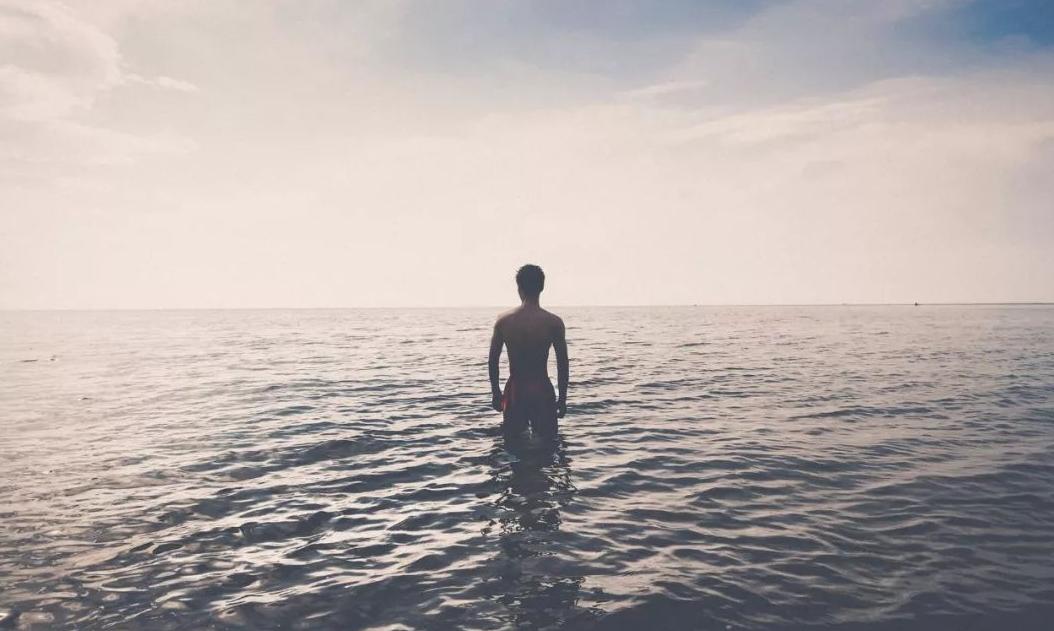 汶川地震救同学的英雄小男孩现状,汶川地震中救了多少人的小英雄