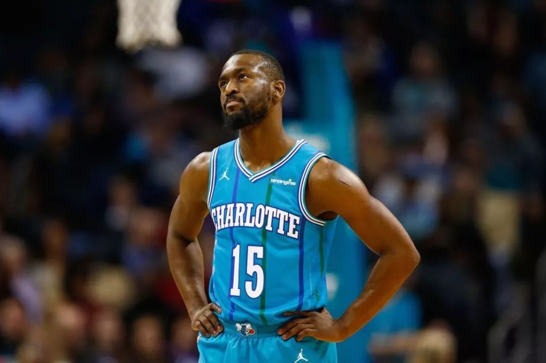 炸球撤步投篮,野球帝董康潮撤步拜佛