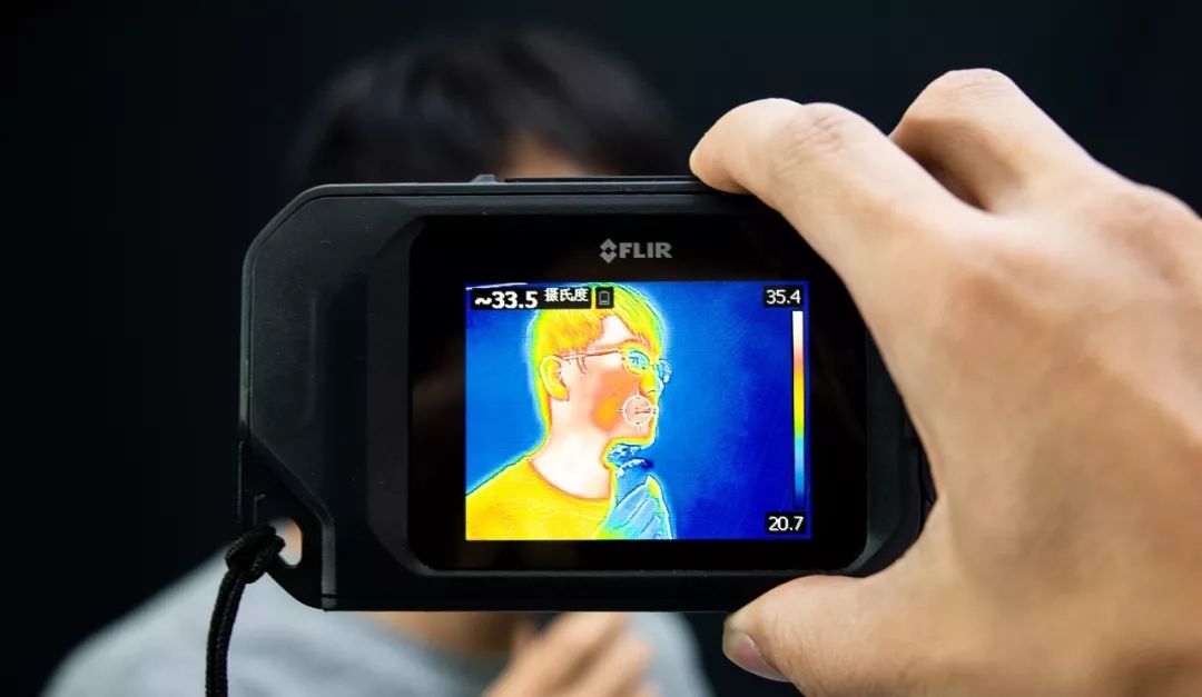 荷兰进口飞利浦剃须刀s9000价格,飞利浦S9000舒仕系列电动剃须刀