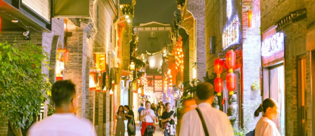 因为一条街爱上一座城,因为一条路爱上一座城市