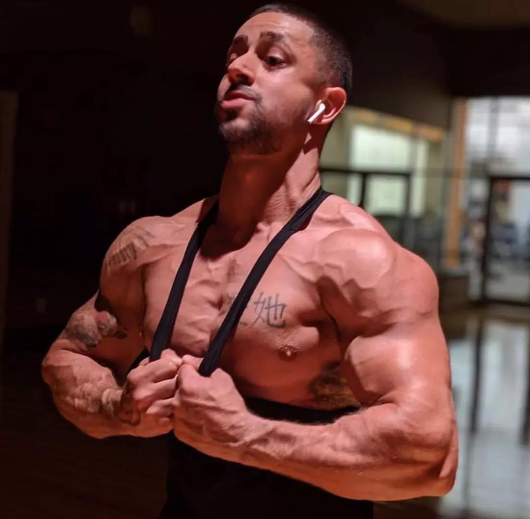 健身之后皮肤出现纹路怎么回事,健身皮肤出现撕裂纹怎么办