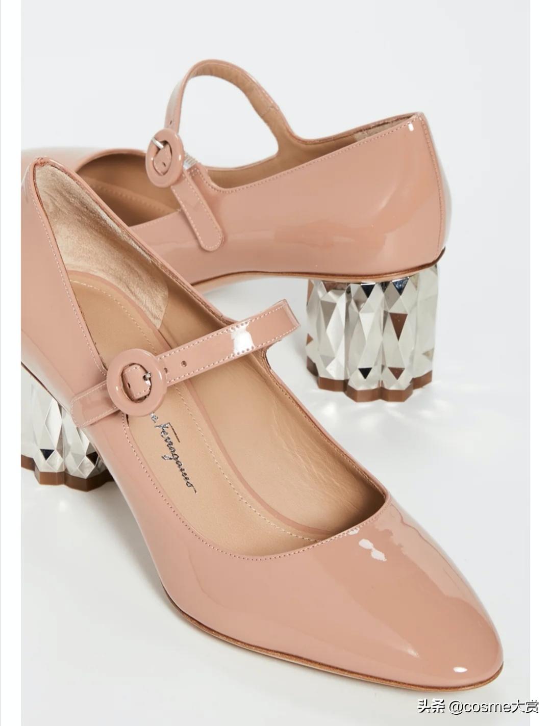 罗晋给孙俪买的什么牌子的鞋,孙俪和罗晋穿什么