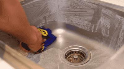 炒锅生锈怎么清洗最好方法,电炒锅底锈渍去除妙招