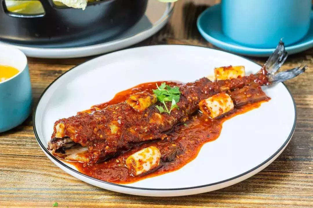 辽宁大姐秘制麻辣拌,东北女孩卖东北麻辣拌