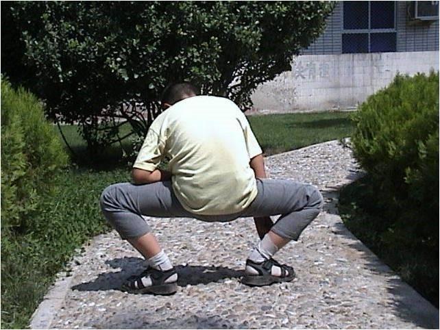 打臀部针后臀肌挛缩,小针刀治疗臀肌挛缩症安全吗