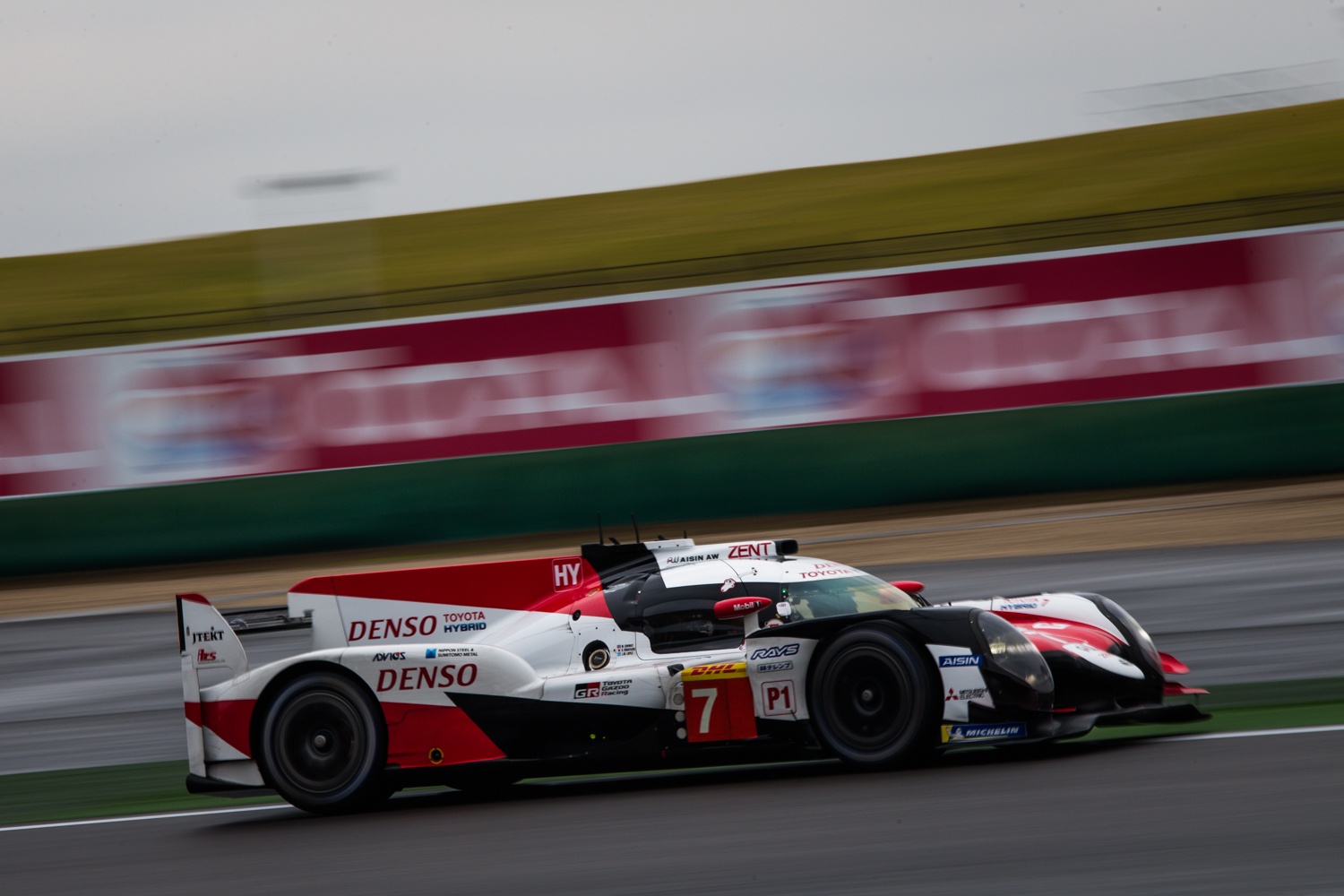 价格便宜的媲美大三元的镜头,大三元镜头谁值得购买