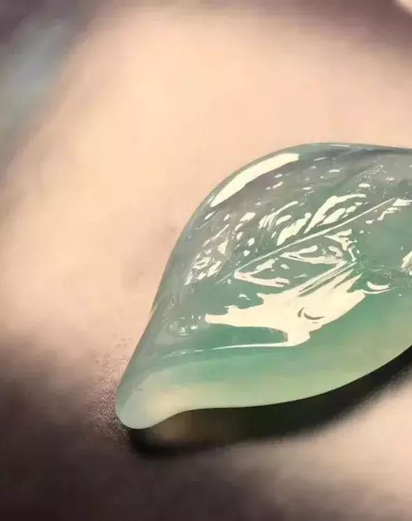 买翡翠如何避免走弯路,买翡翠手镯小技巧