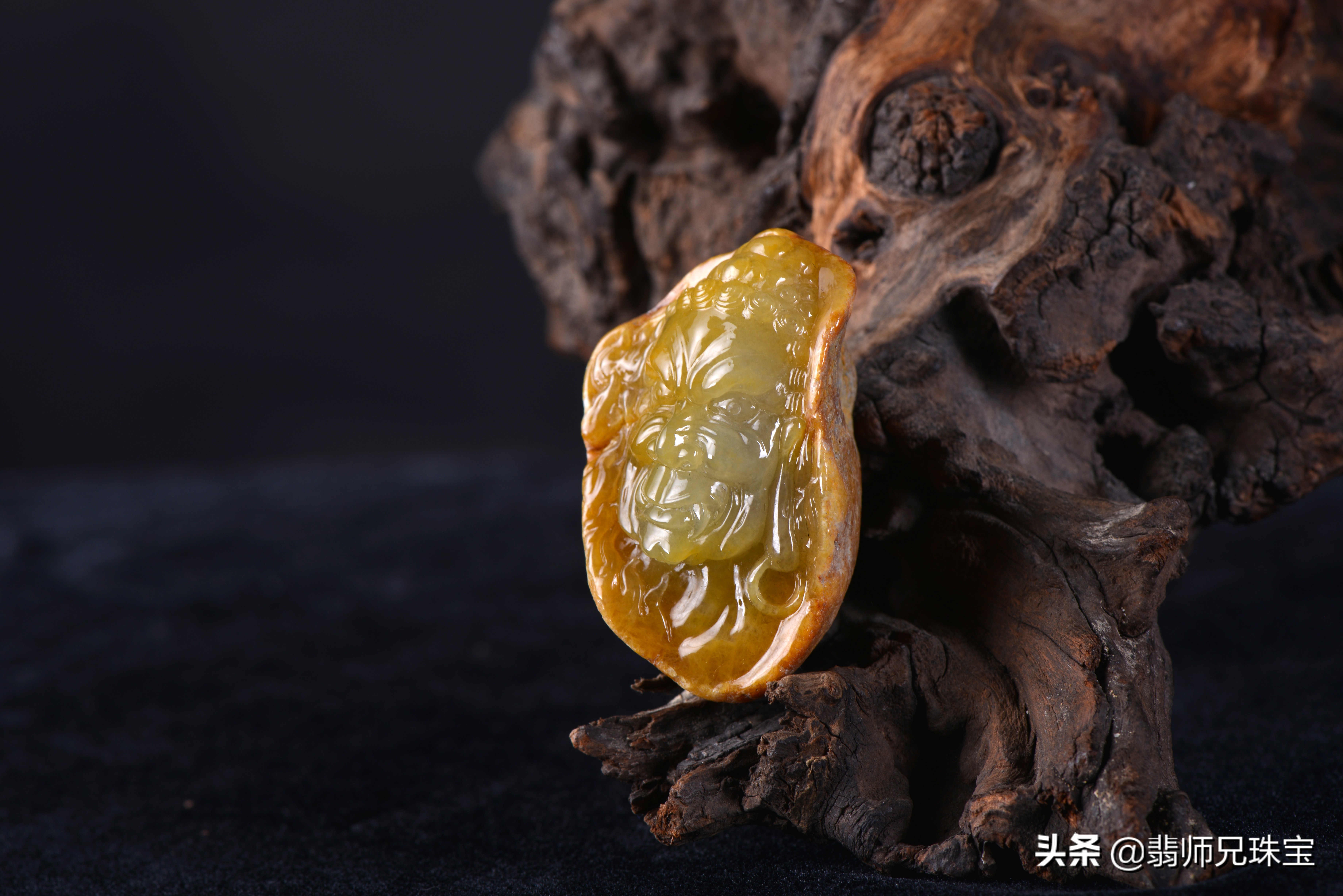 天然黄翡的特别之处,天然黄翡的特质