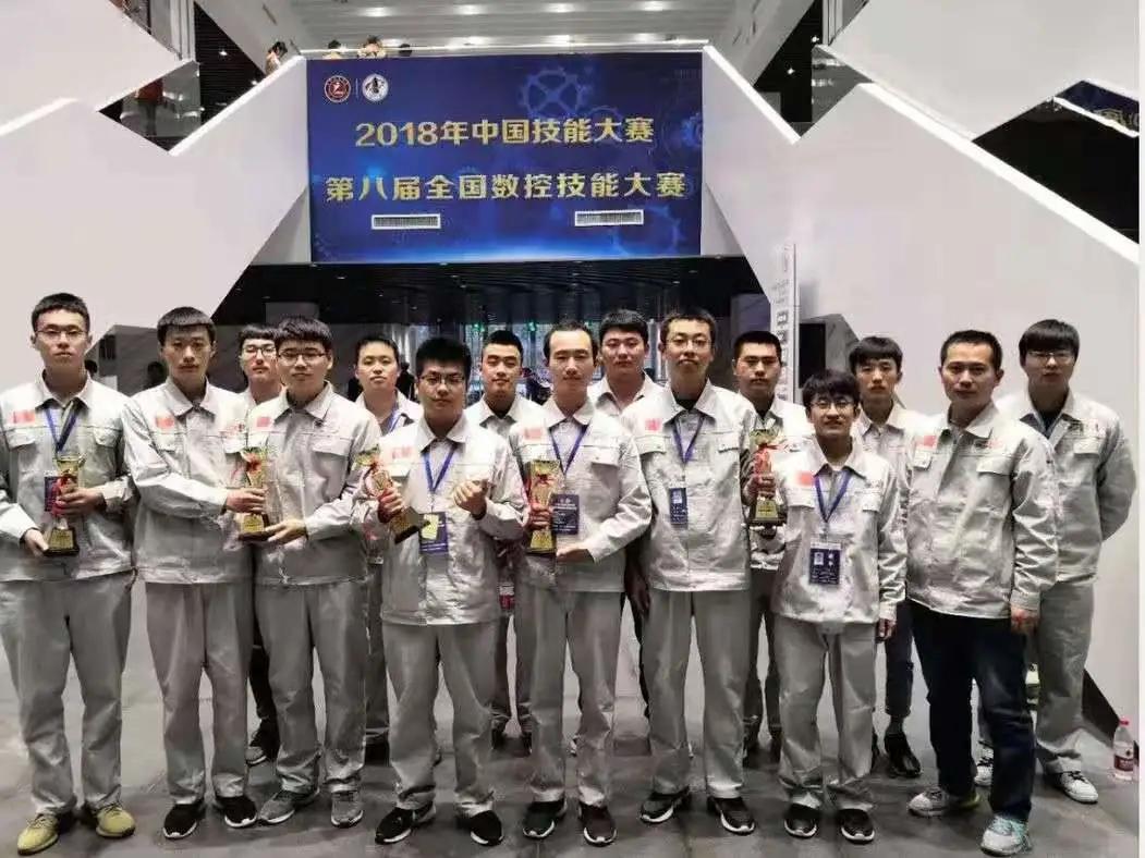 山东工业技师学院一年多少钱,山东工业技师学院2023招生简章