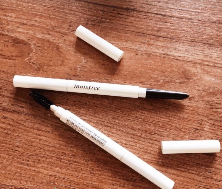 值得无限回购的平价眉笔，好用不贵，新手小白和彩妆控女神都喜欢