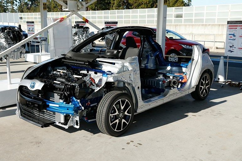 丰田雅力士2011款1.6g自动炫动版,全新丰田雅力士gr