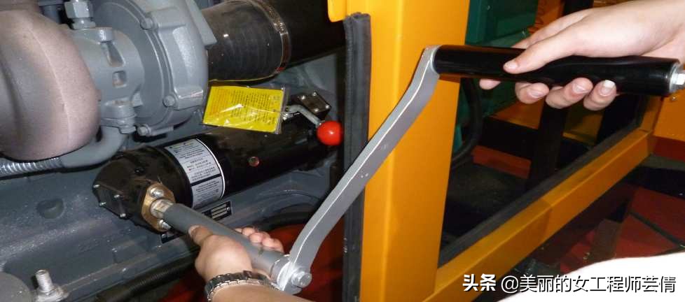 弹簧储能起动机是什么意思,手摇弹簧储能起动机工作原理