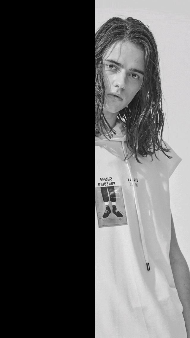 无袖t恤宽松推荐,夏天无袖t恤里面怎么穿