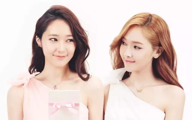 同款闺蜜发型简单时尚好看,适合闺蜜的潮流发型