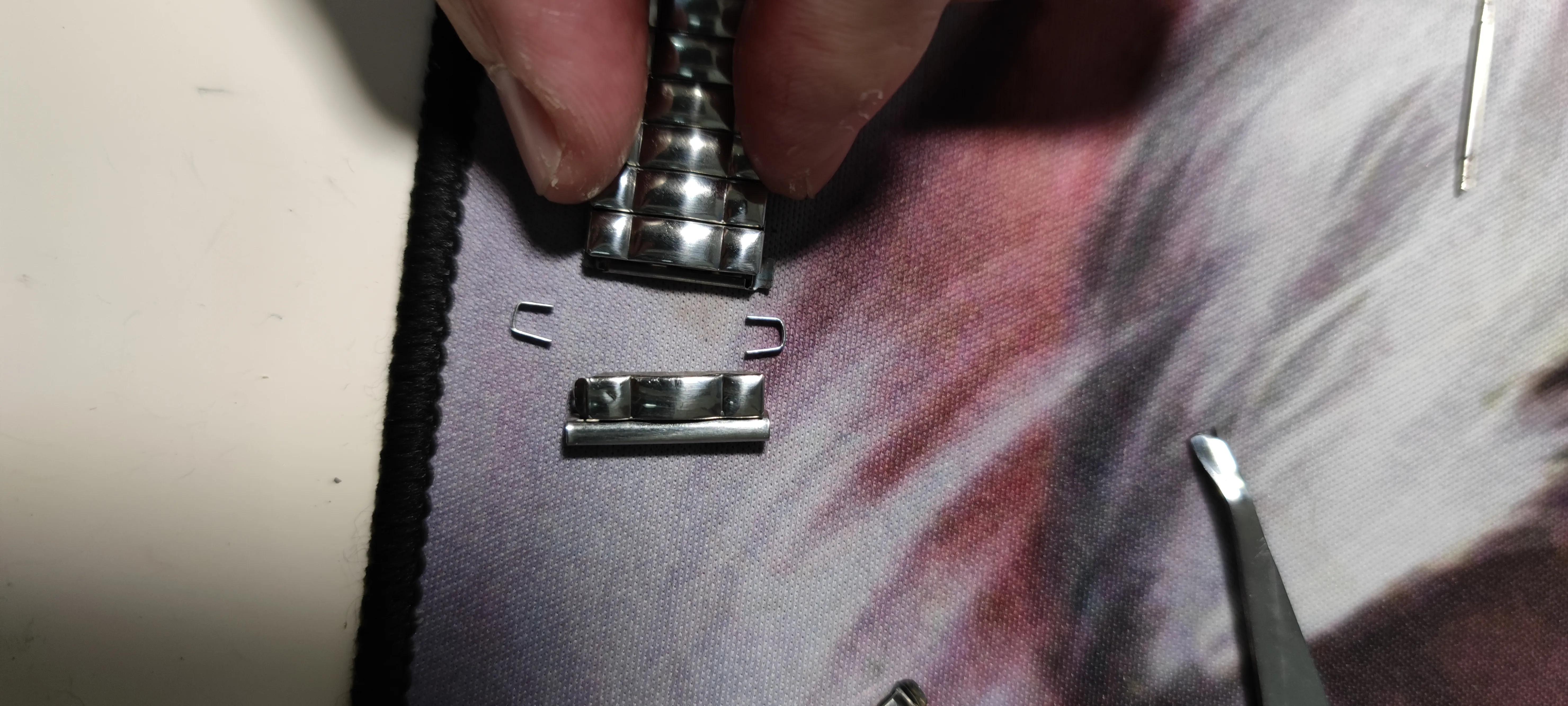 老款弹力表带怎么截取表带,弹簧表带拆卸视频教程