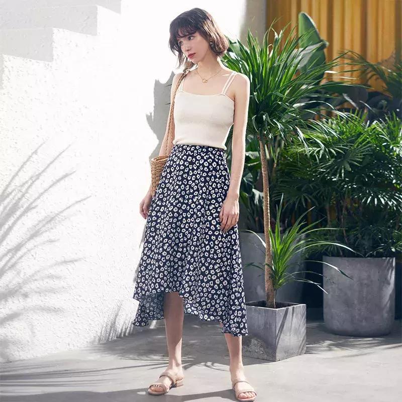 碎花裙泫雅风,lisa泫雅风衣服