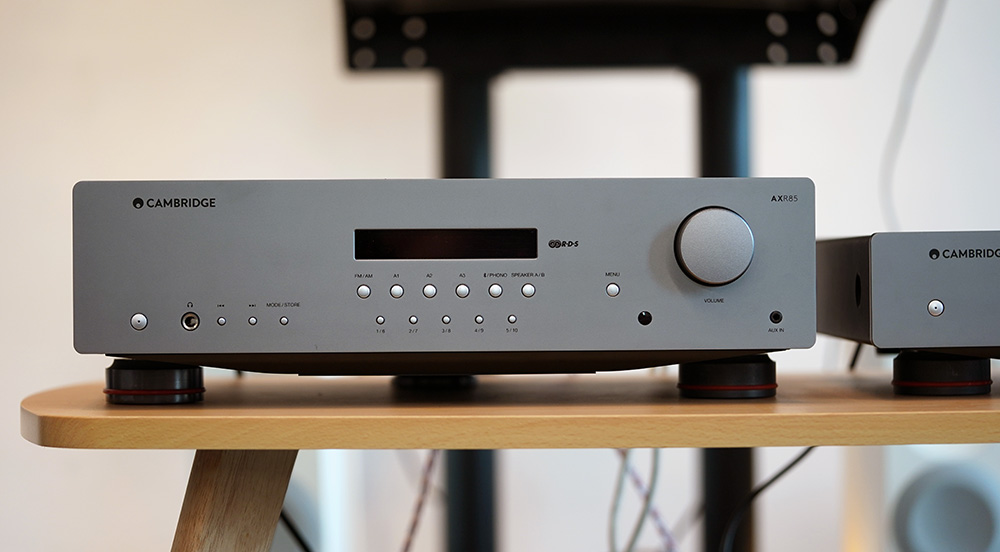 和静电音响不一样？磁力平板音响MagnepanLSR试用