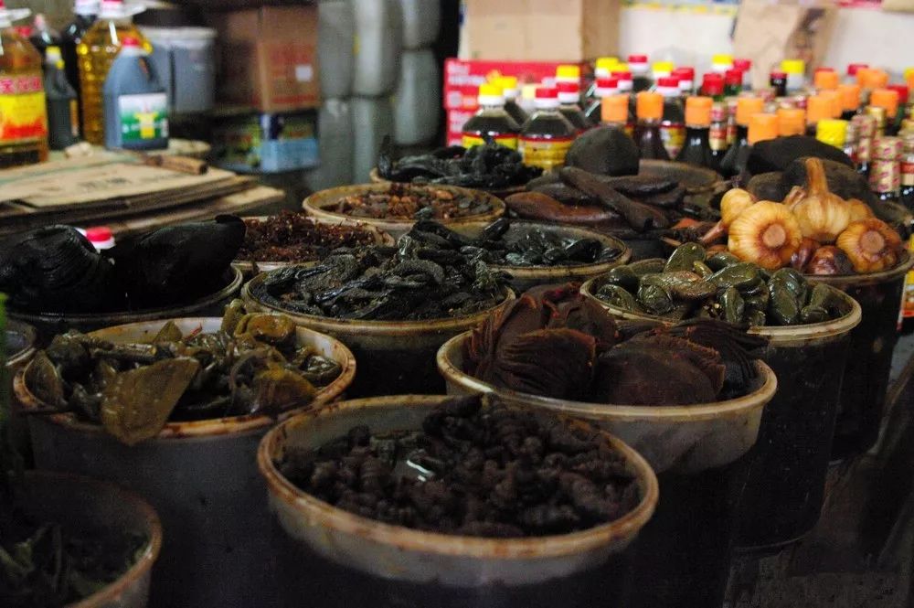 广西梧州1997年身份证,身份证是1999年的照片