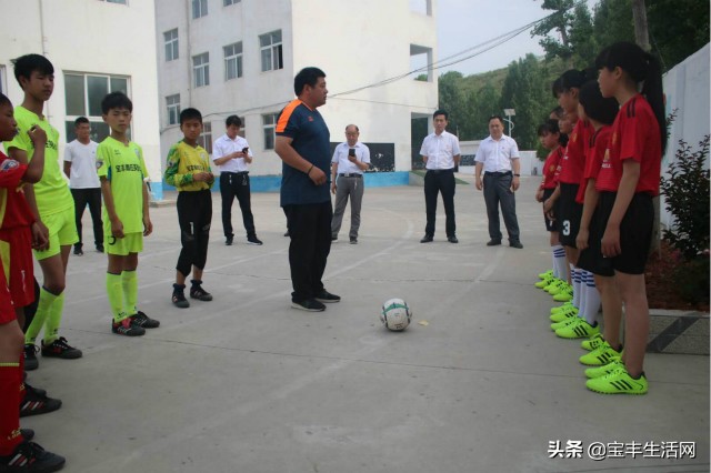 薄弱乡村学校结对帮扶活动方案,宝丰县周庄镇中学足球队