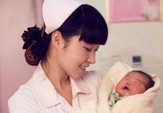 甄姓男宝宝四个字名字,甄姓男孩取名龙年