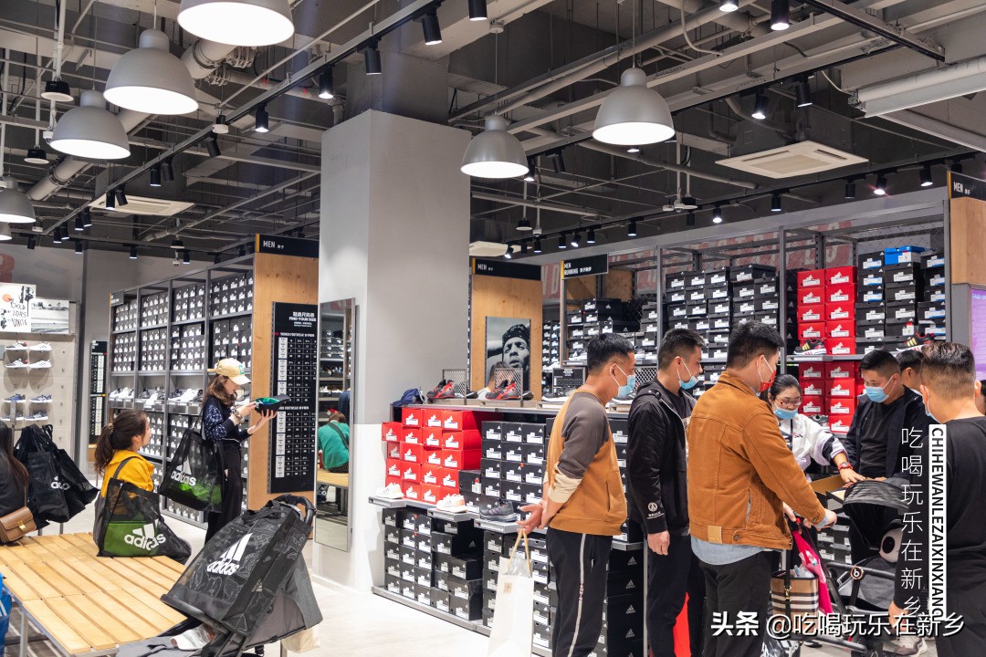 平原小镇王府井奥特莱斯最新活动,王府井奥莱平原小镇都有什么