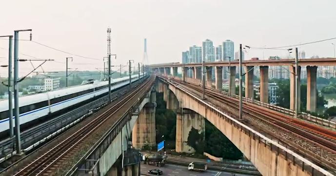 我国高铁领先技术,中国高铁有核心技术吗