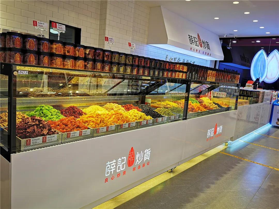 找黄牛代购，去仓库“劫货”？这个新晋网红爆品有啥魔性