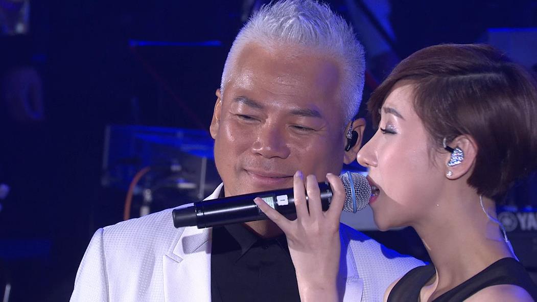 既能唱歌又能看电影的家庭影院,既能家庭影院又能k歌的音响