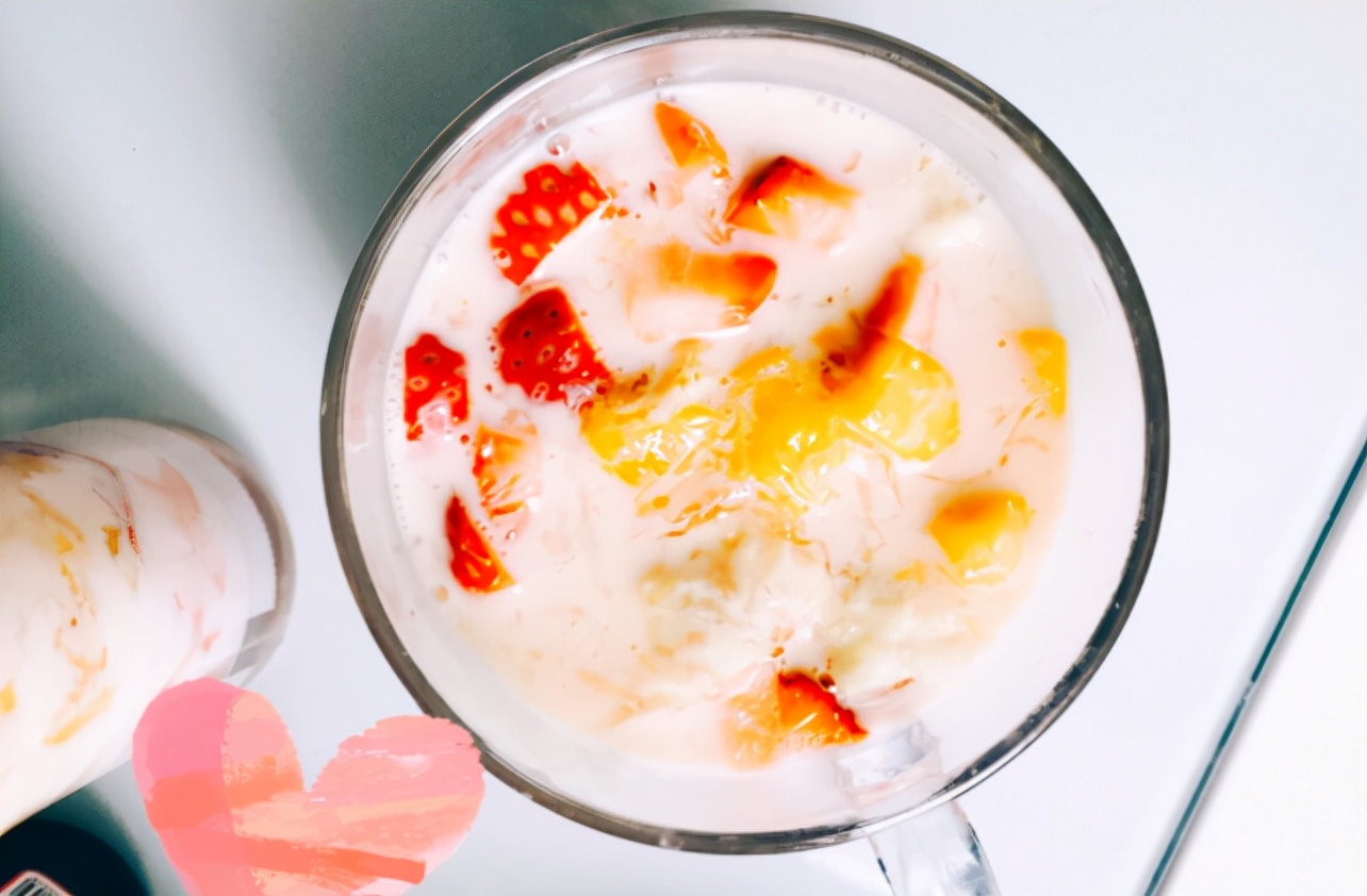 牛奶鸡蛋橙子能一起蒸吗,牛奶和橙子可以一起吃吗