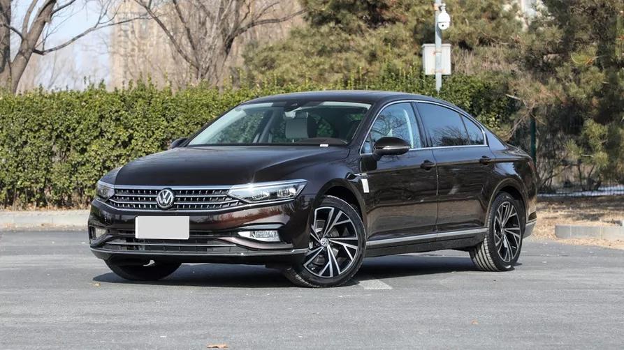 迈腾330和雅阁1.5t哪一个值得购买,新车上市迈腾限时优惠2.50万