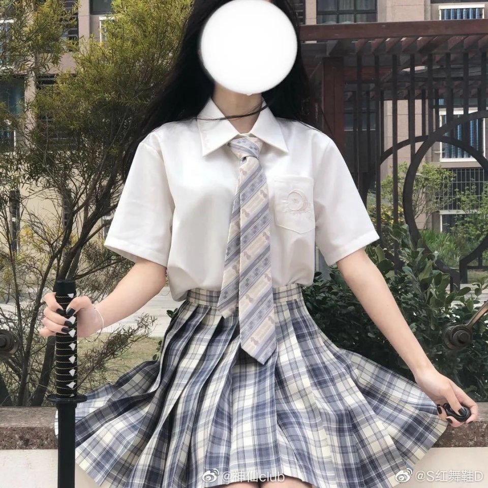 jk鍒舵湇鐩墠瓒嬪娍,澶╁爞浼瀓k鍒舵湇