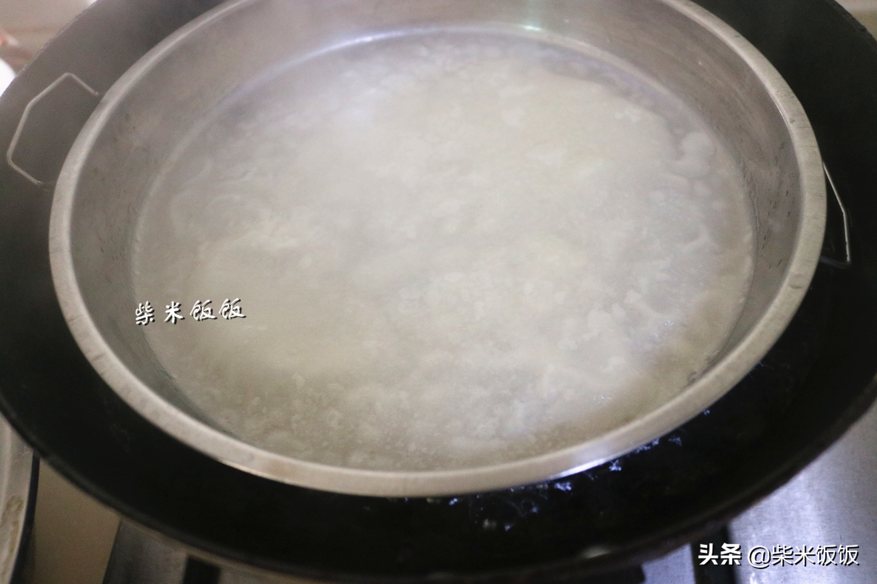 自制凉皮需要蒸几分钟,怎么样用面粉做凉皮才筋道