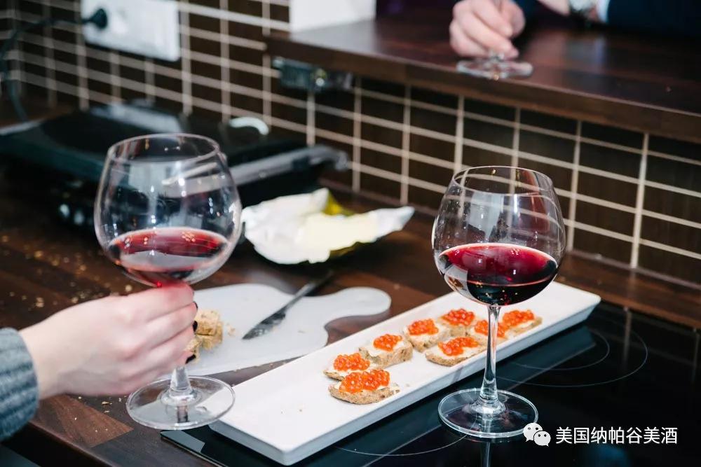 如何用葡萄酒做一餐美味佳肴,葡萄酒配什么美食好吃