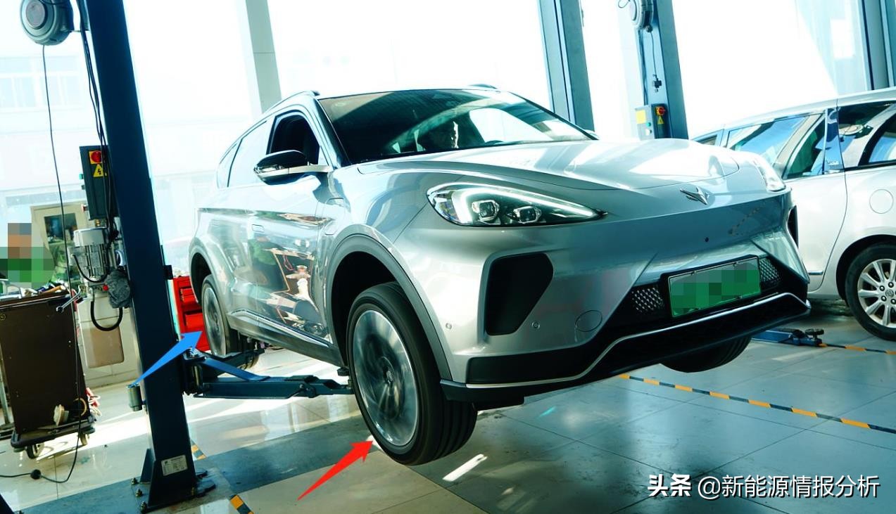 arcfox极狐hud测试,arcfox极狐at试驾