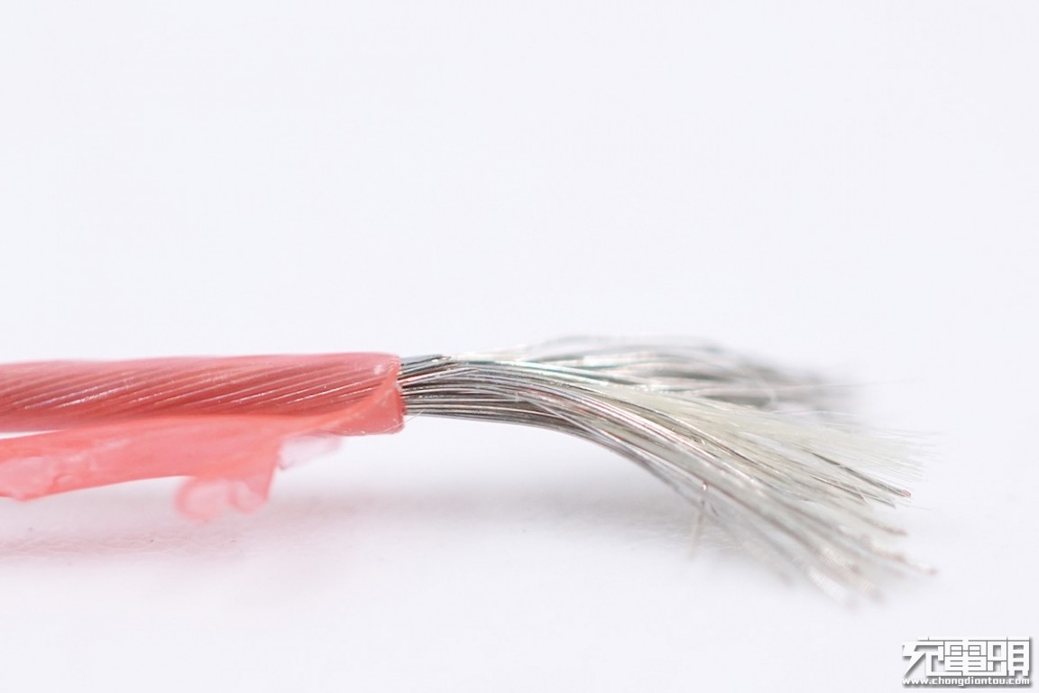 华为usb充电线拆解,华为40w快充数据线拆解构造