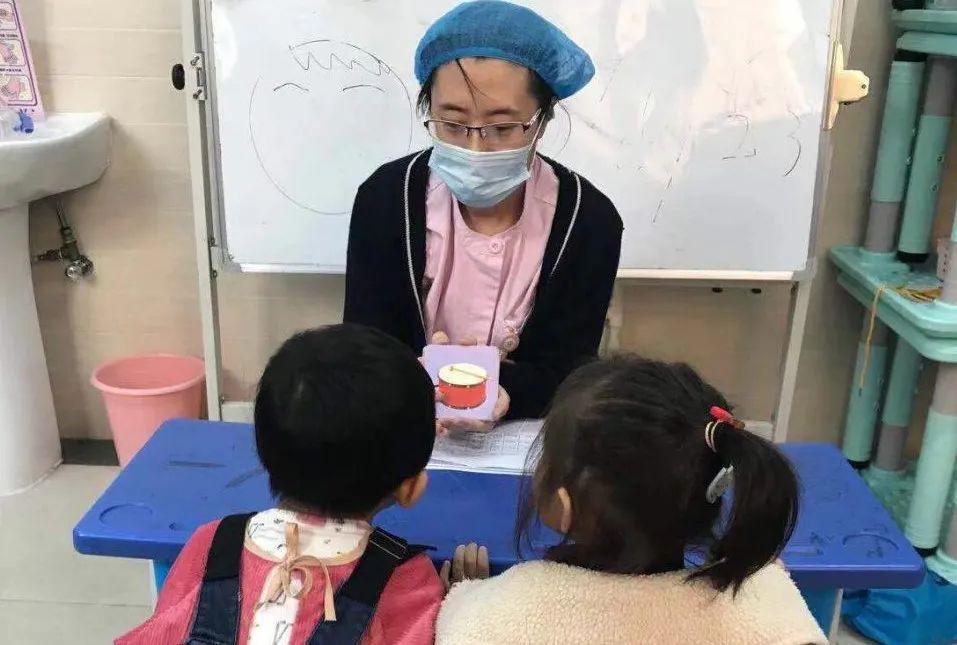 关注“星宝”让爱不孤独丨哈尔滨市儿童医院康复科免费为30名高危儿童进行儿童期孤独症评定和筛查