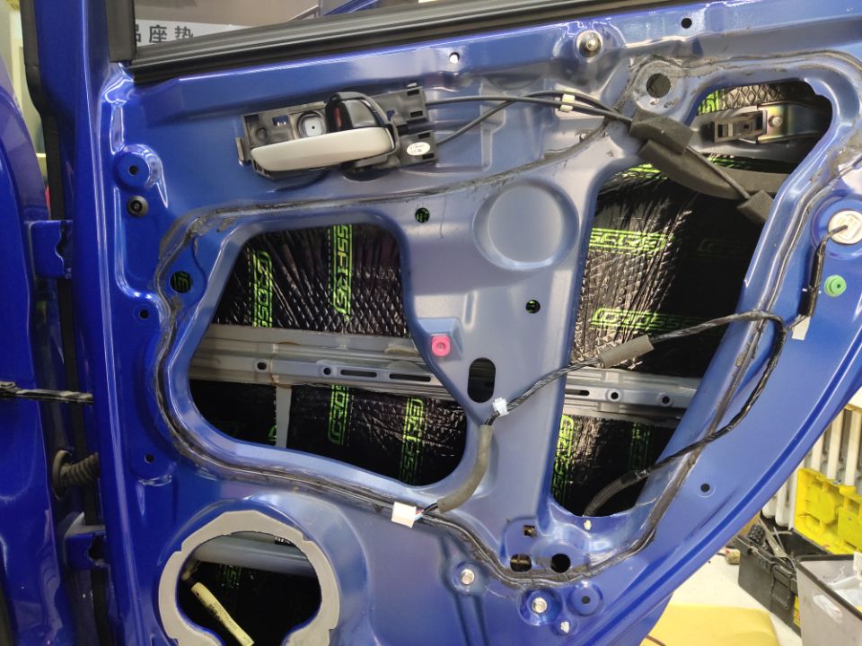 本田飞度喇叭隔音效果怎么样,飞度改喇叭一定要做隔音吗