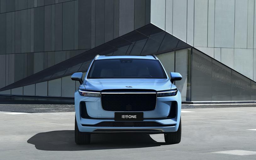 「焦虑的」黄峥和长满「青春痘」的微信｜极客一周