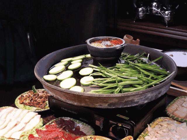 贵阳地道水城烙锅,贵阳毕节土烙锅