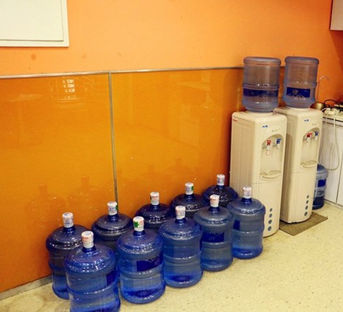 净饮机和国产饮水机,净饮机为什么淘汰饮水机