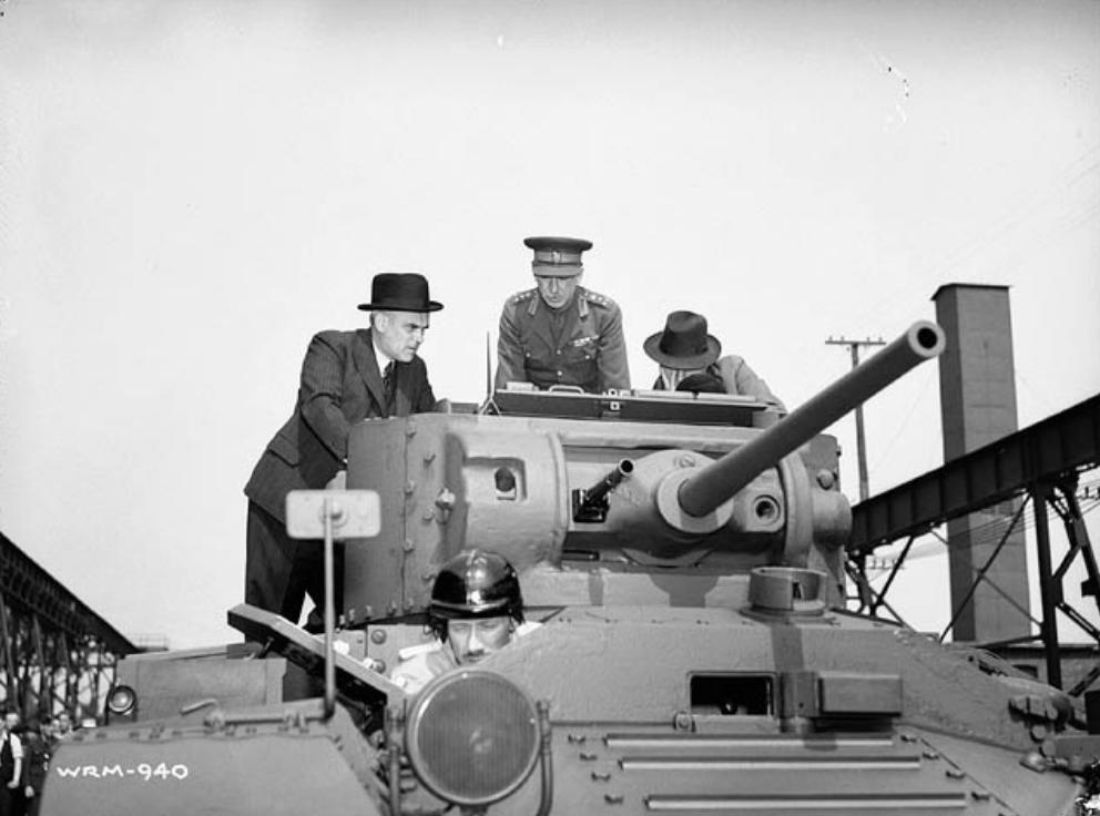 情人节坦克？五短身材的瓦伦丁坦克，如何成了英国的救命稻草？