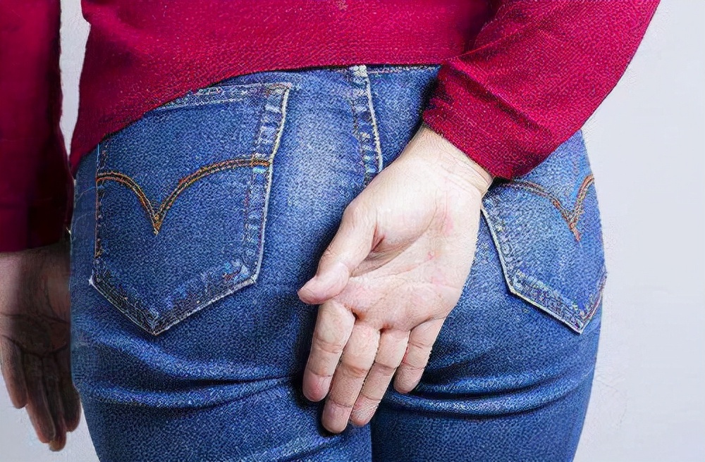 肝不好放屁还是胃不好放屁,经常放屁是不是肝出现问题了