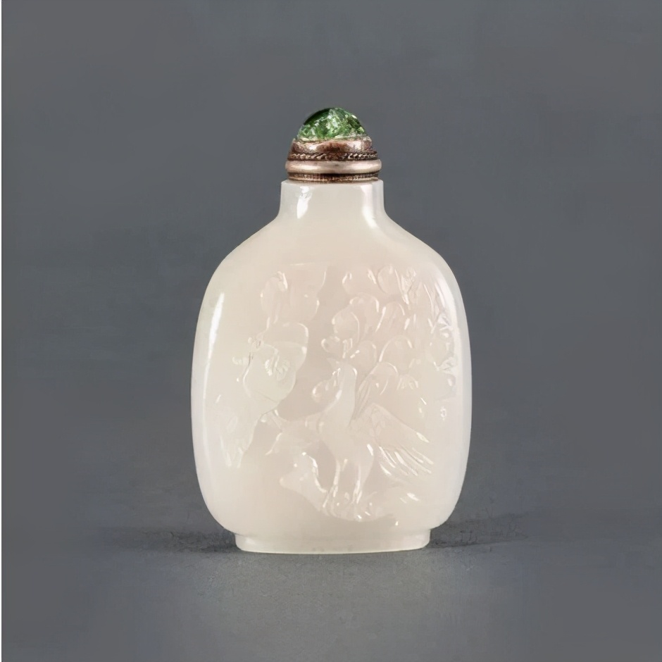 最贵的鼻烟壶价格 (十大最昂贵鼻烟壶排行)